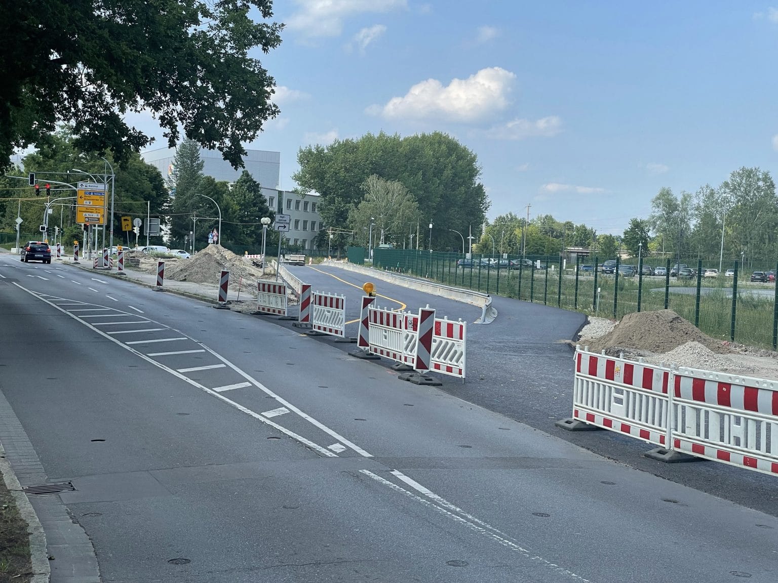 Lehnitzer Aufgepasst: Nächster Bauabschnitt Am Kreisverkehr Startet ...